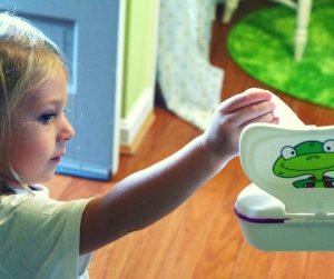 Wondering when to start potty training your children? Using the potty independently is an important life skill for kids, and it can be an exciting time for toddlers. It can also be stressful. One of the most important potty training tips is waiting until your kids are ready. Whether you're potty training a baby, a 4 year old, boys or girls, here are six signs that your child is ready to start using the potty.