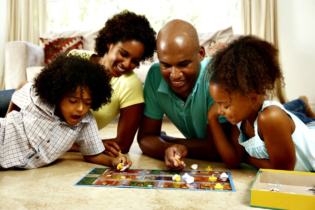Spending time together as a family not only deepens the emotional bond between you and your child, but also plays an important role in your child's development. These 8 super fun activities are a great way to get some family bonding in and are sure to be a hit with you and your kids.